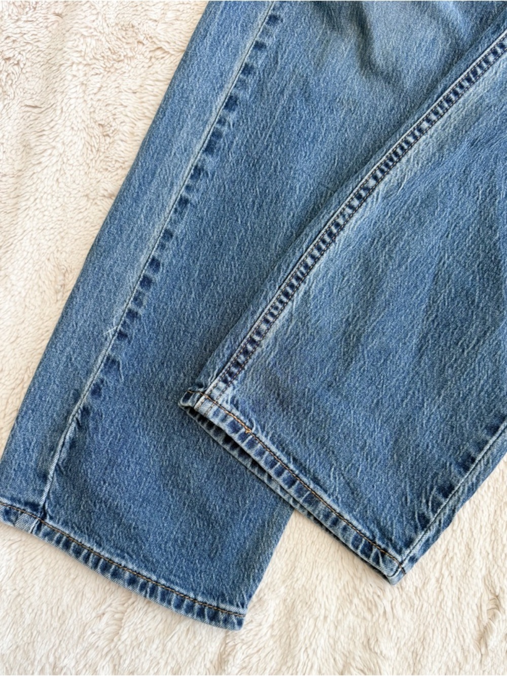 Levi’s 505 Jeans Men’s 34x32 Straight Leg Medium Wash Denim - Picture 4 of 5